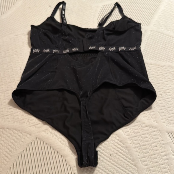 YITTY shapewear thong bodysuit 3x never worn black sparkly - Picture 4 of 7